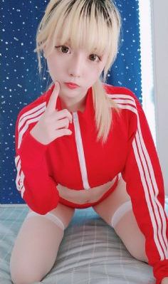 亚洲另类小说春色_720完整在线观看