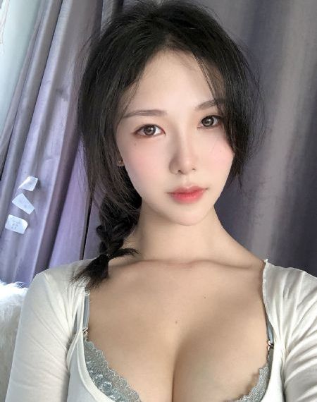 亚洲欧美中东在线观看_高清电影完整版在线观看