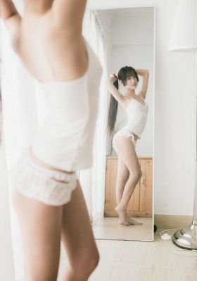 亚洲老女人bb_迅雷下载电影