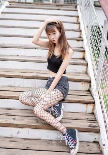 国产乱人乱偷精品视频_720在线视频播放