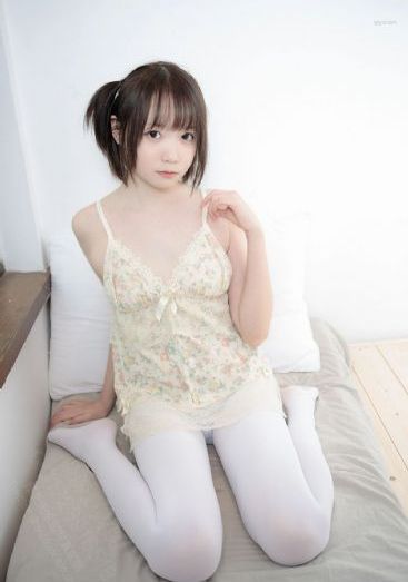 日本手伸进胸里揉床戏_国产剧高清免费观看
